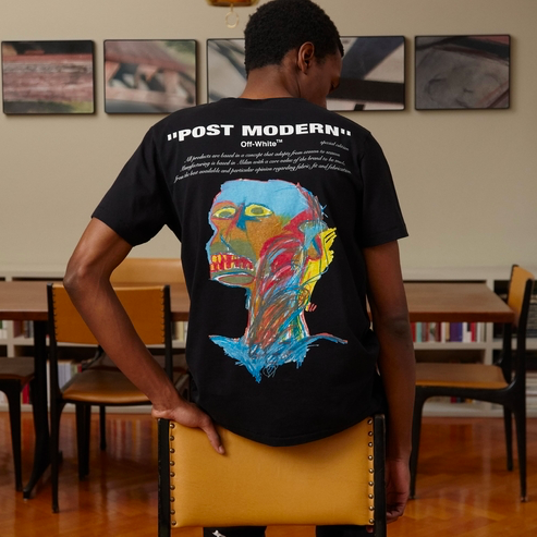 Off-White hyllar Jean-Michel Basquiat svart t-shirt