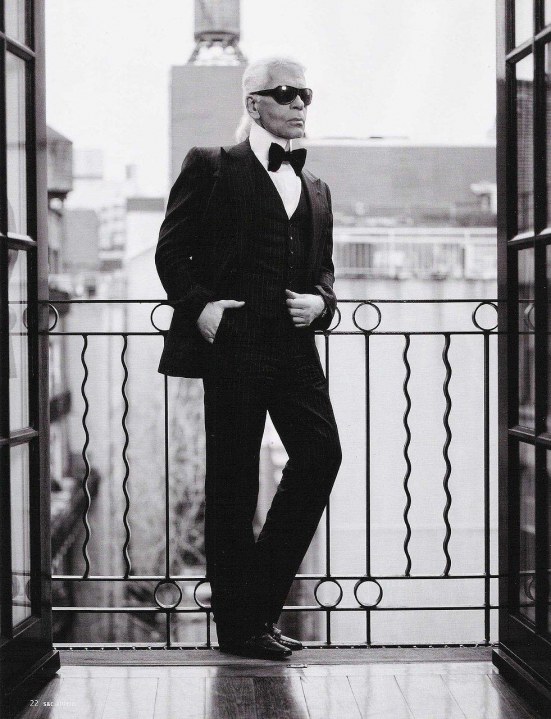 Karl Lagerfeld i fluga och väst